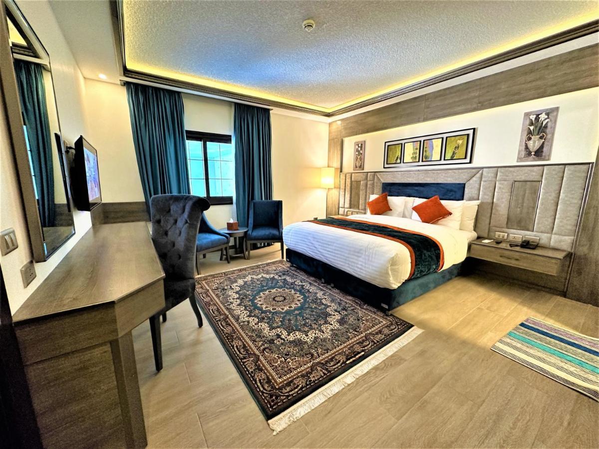 Petra Canyon Hotel ワディ・ムーサ エクステリア 写真